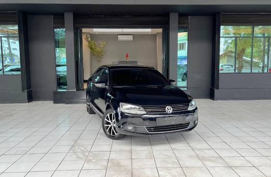 VOLKSWAGEN JETTA 2.0 COMFORTLINE FLEX 4P TIPTRONIC VOLKSWAGEN JETTA 2.0 COMFORTLINE FLEX 4P TIPTRONIC